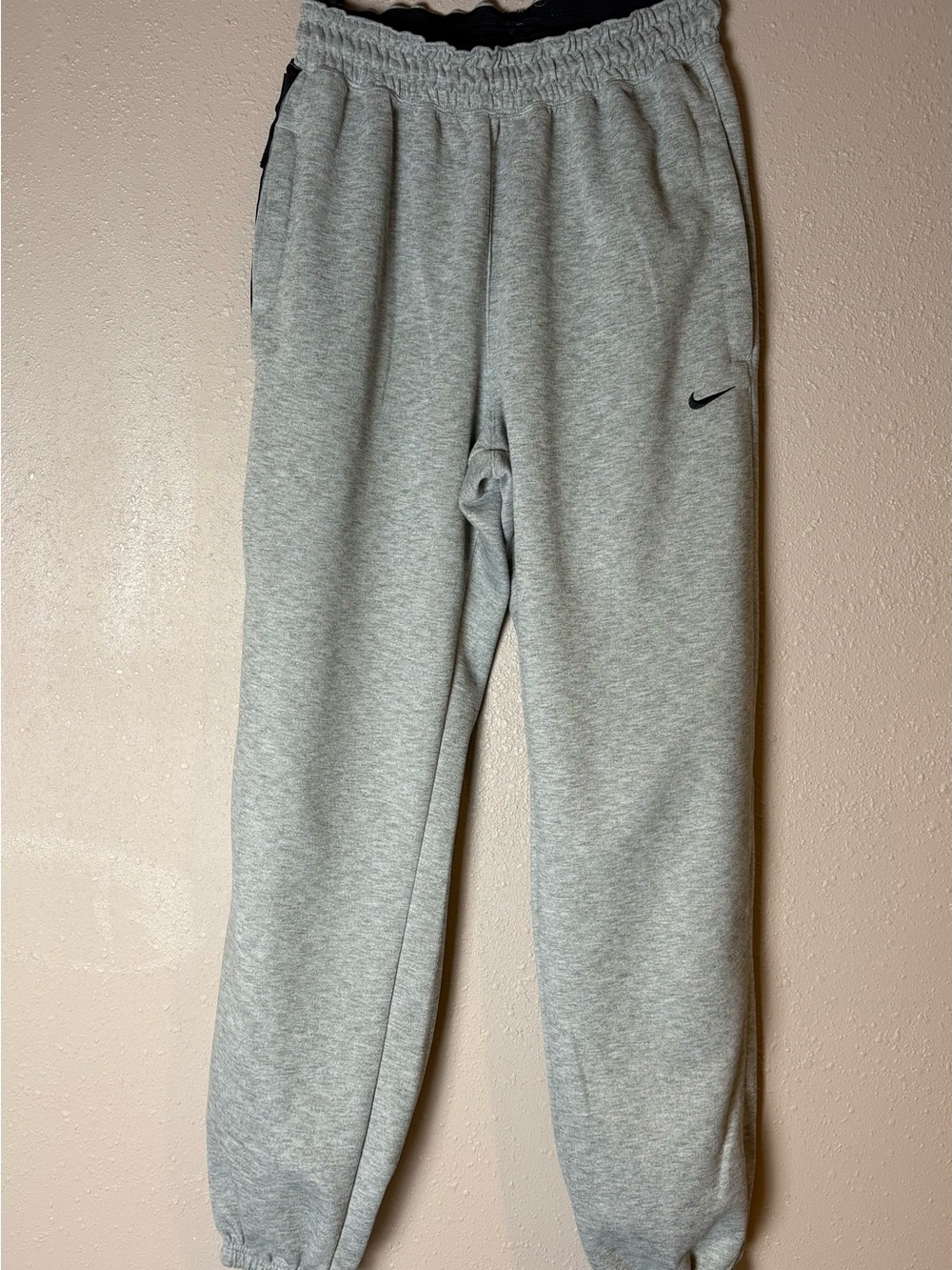 Nike Men’s Spotlight Dri-FIT Basketball Jogger Pants Gray Size Small